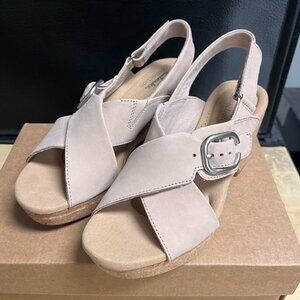 Clarks Sandals Giselle Dove